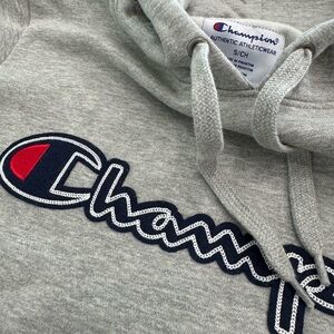 NWOT Champion Boys Hoodie Sweatshirt Youth Pullover With Hood (Size Small)